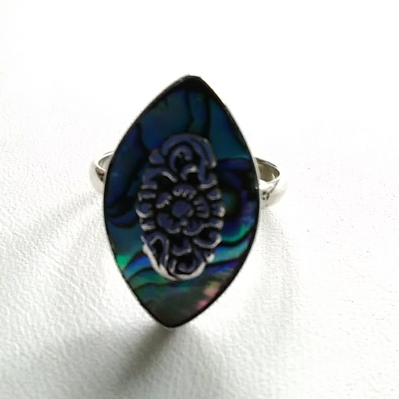 3/$50💎 Abalone Ring - Picture 7 of 7